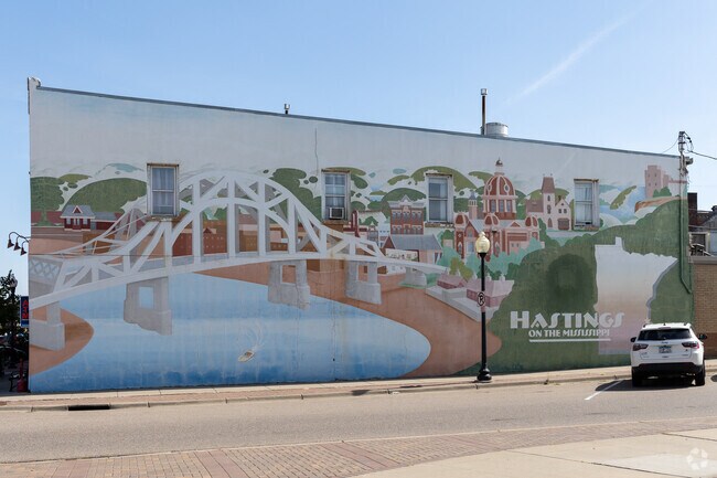 Beautiful painted murals are found all around Stillwater.