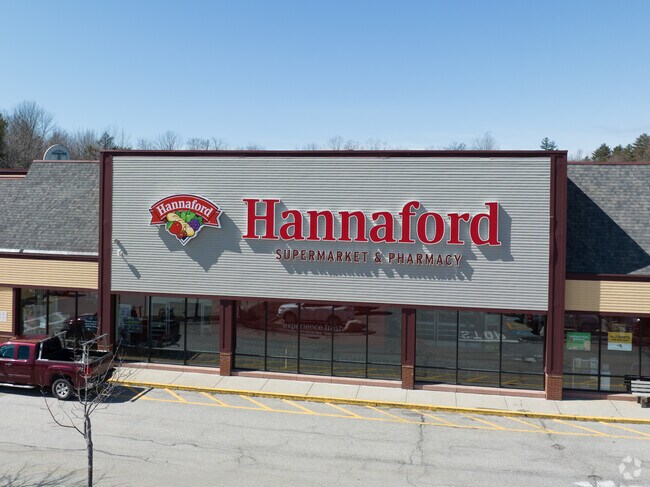 Hannaford Grocery Store