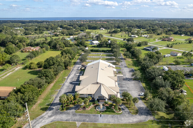 Integrity Tabernacle Christian Academy has a student to teacher ratio of 8 to 1.