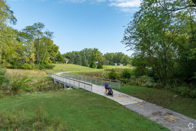 Cresthaven Park is a beautiful place in Montgomery Hills that offers lots to do.