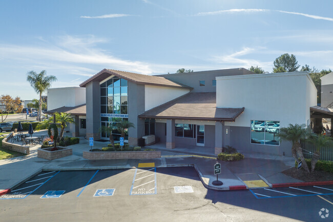 Aliso Viejo Christian School has courses in technology.