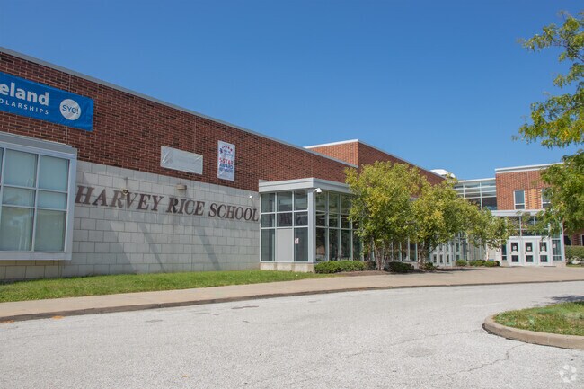 Harvey Rice Elementary School provides education in the neighborhood of 
Woodland Hills