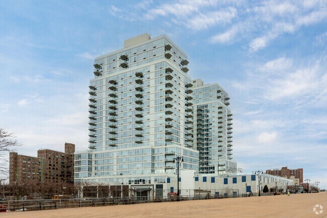 Ocean Drive is where Coney Island's luxury apartments can be found.