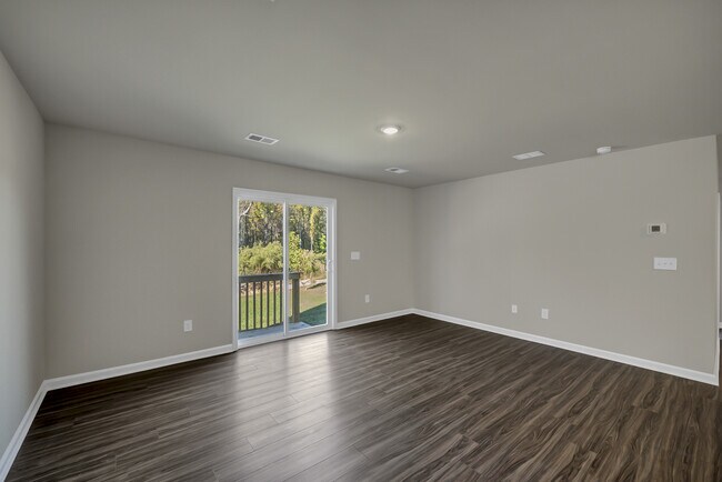 2048 Rexford Ct, Camden, SC 29020 - photo 3