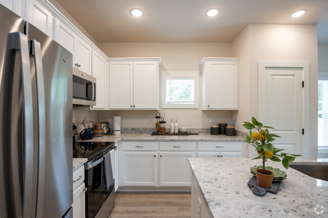 3BR, 3BA - 1413SF