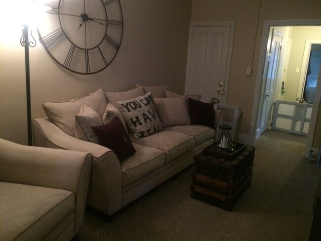 320 Washington Ave unit 2nd floor, Downingtown, PA 19335 - photo 7