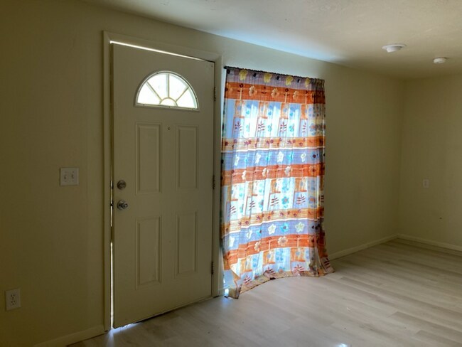 3641 S 7200 W unit C, Magna, UT 84044 - photo 5