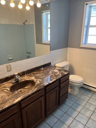 821 Charles Ave, Morgantown, WV 26505