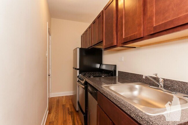 951 W Cornelia Ave unit 3, Chicago, IL 60657 - photo 5