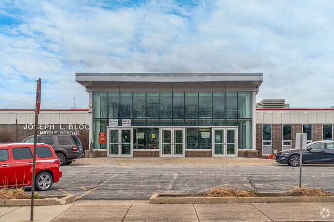 Joseph L. Block Middle School is a public junior high school in East Chicago, IN.