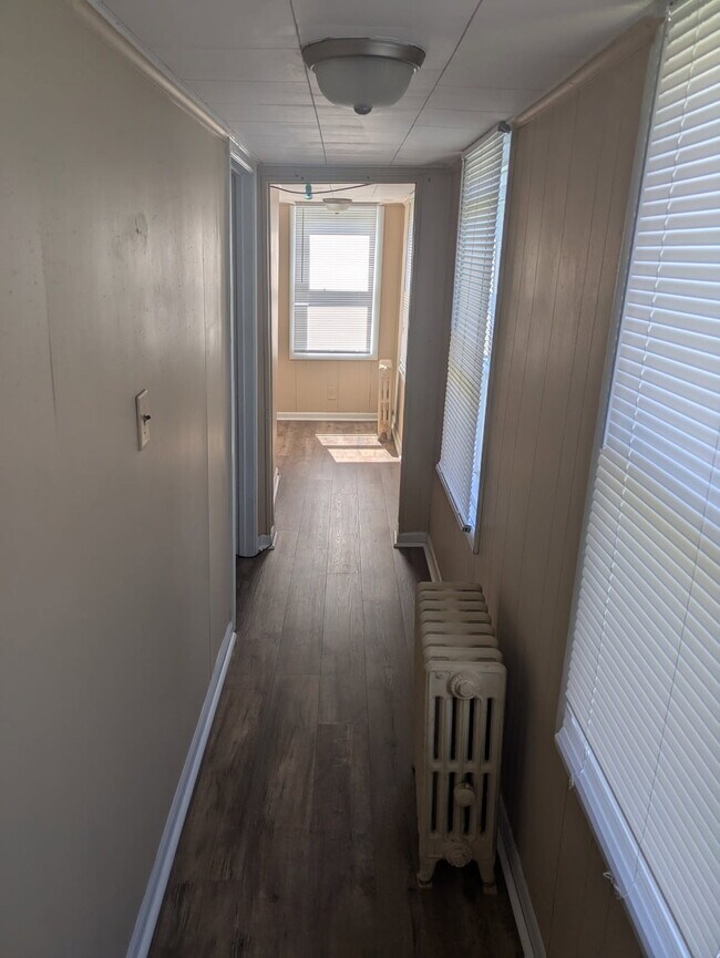 818 North St, Luzerne, PA 18709 - photo 4