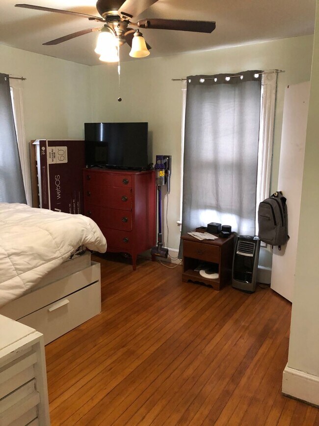 43 Nichols Ave Unit 1, Fairfield, CT 06825