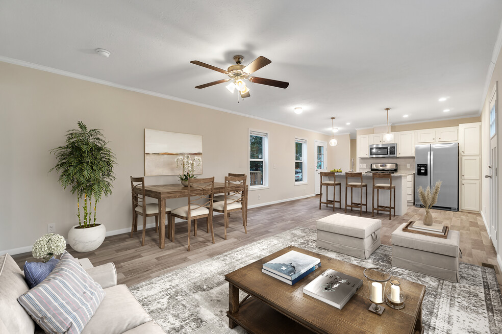 21 Arbor St, St. Cloud, MN 56301 - photo 1