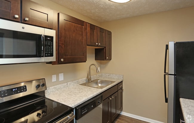 Cliffside Estates, Elsmere, KY 41018 - photo 2