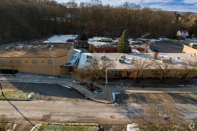 Walberta Park Primary School is part of the Westhill School District.