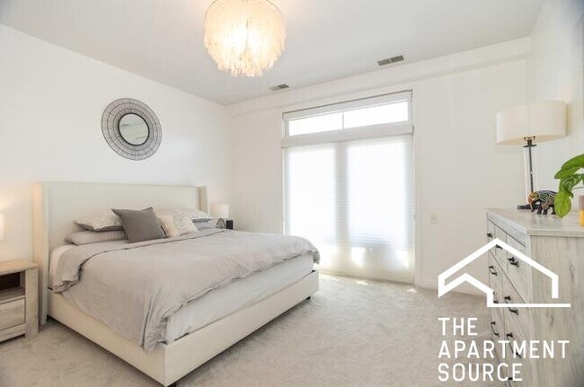 330 N Clinton St unit 508, Chicago, IL 60661 - photo 6