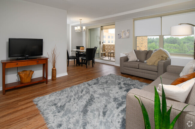 2BR, 2BA - 1082SF Living Space