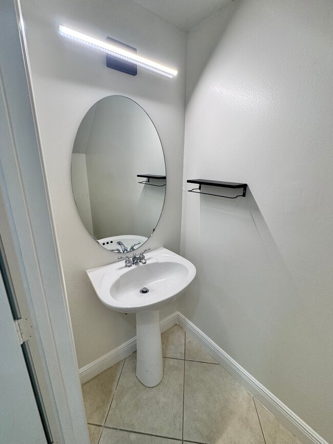 1/2 bath