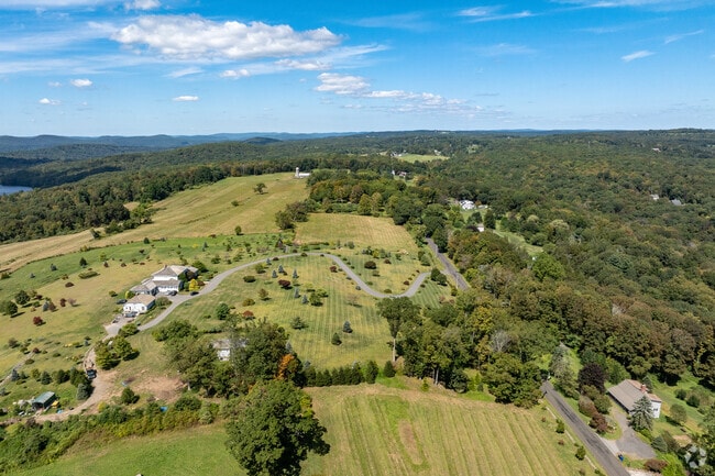 Gentle hills and forested farmland define Bridgewater’s landscape.