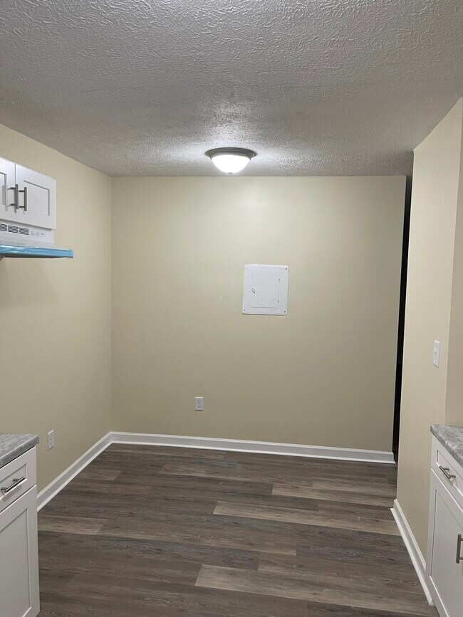 633 Colonette Dr unit 631 - A, Hopkinsville, KY 42240 - photo 5