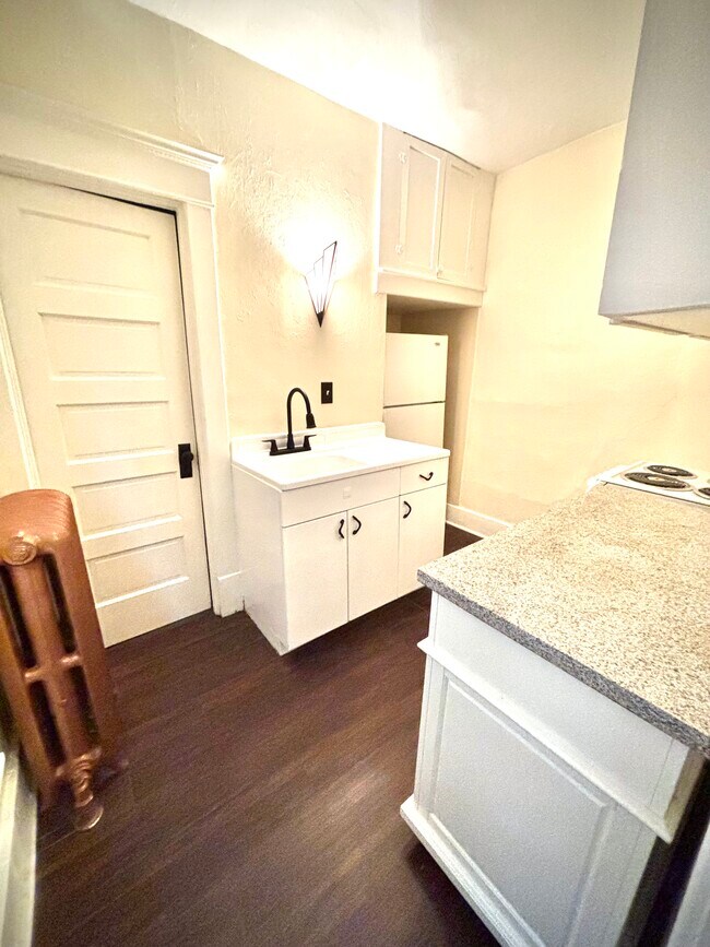 220 Stevenson St Unit Lower Rear, Buffalo, NY 14210