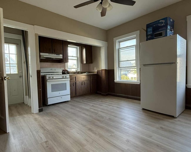 9 Sanger St, Medford, MA 02155 - photo 6