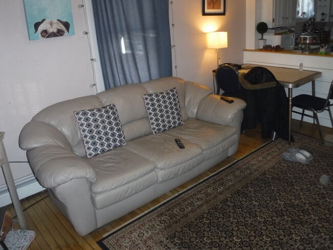 32 College Ave unit 3, Orono, ME 04473 - photo 3