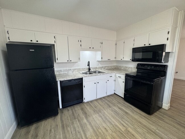 611 Sunset Ln unit B, Copperas Cove, TX 76522 - photo 5