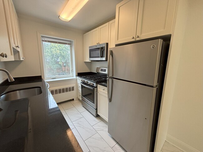 153 Saint Paul St unit 86-3, Brookline, MA 02446 - photo 2