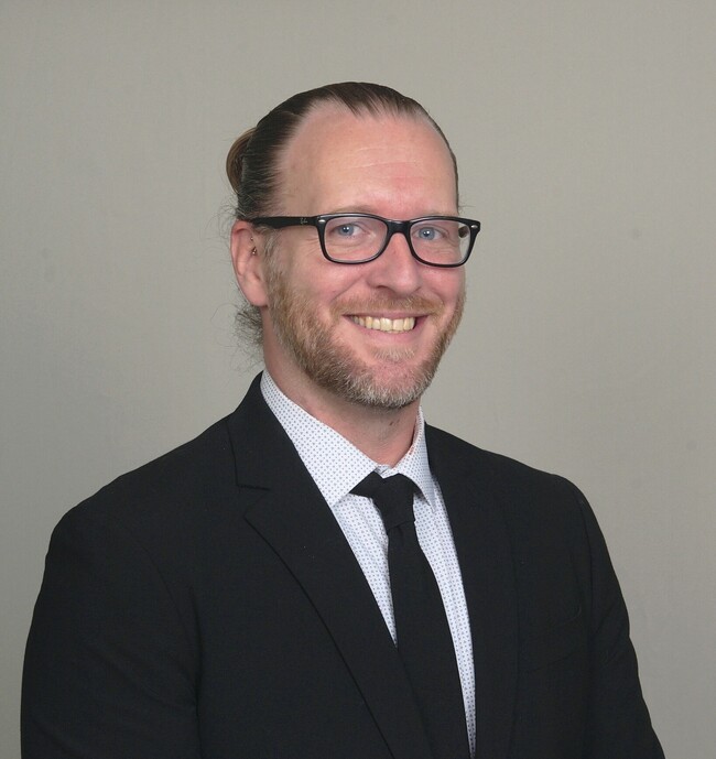 Agent Photo