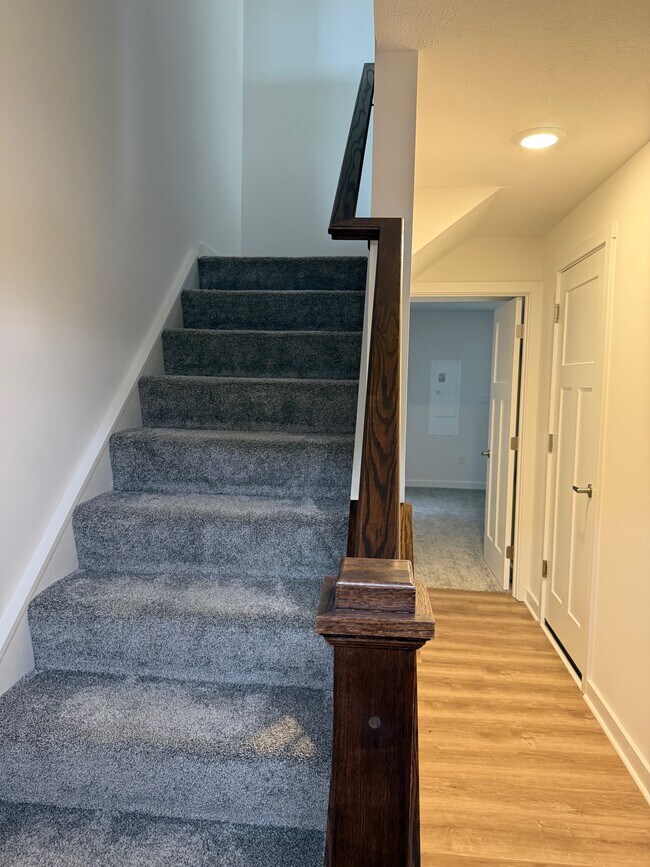 179 Lockheed Dr, Moon Township, PA 15108 - photo 5