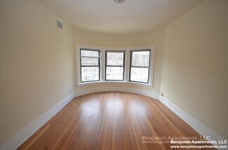 1493 Beacon St, Brookline, MA 02446