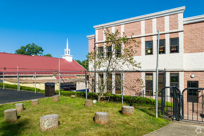 Kids love learning outside at the Hebrew School of Dix Hills.