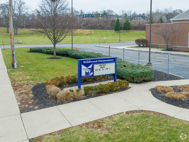The Wildwood Elementary School entrance signage.