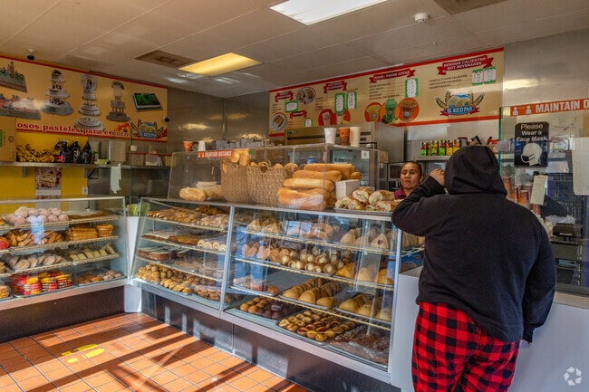 El Rico Pan Bakery is an area favorite for Mexican desserts in Washington-Guadalupe.