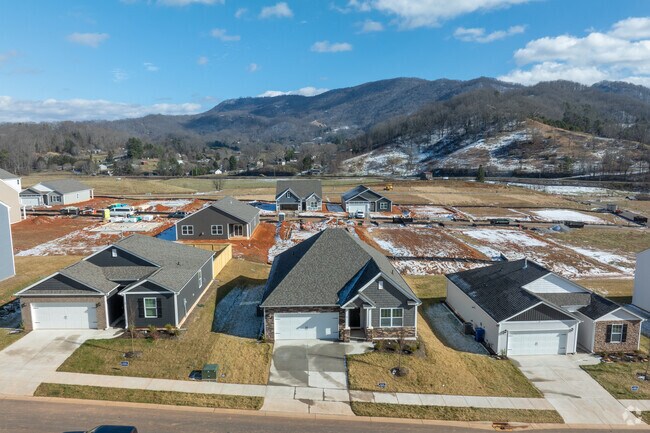 New construction near Waynesville brings transitional homes for new buyers.