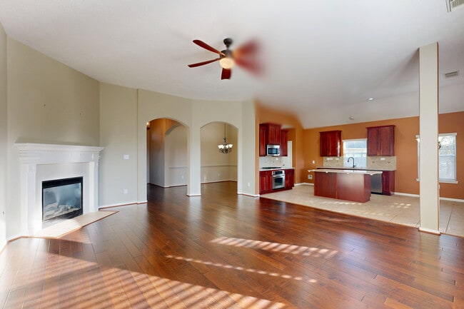 31903 Burnt Wood Ct, Conroe, TX 77385 - photo 2