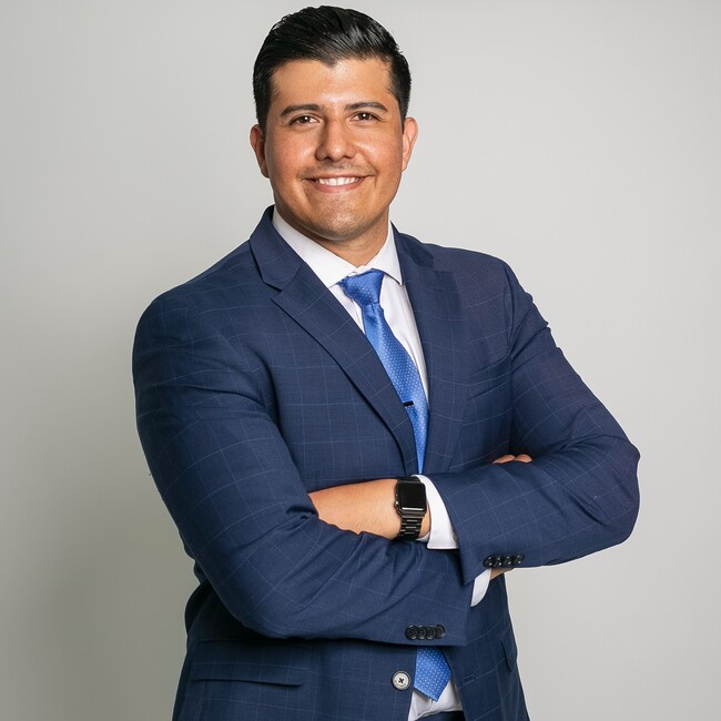 Agent Photo
