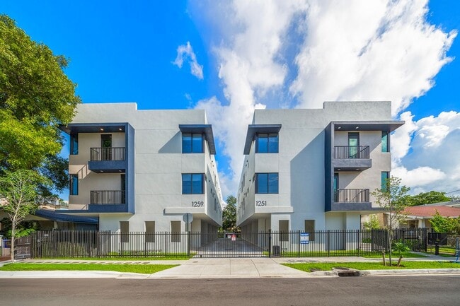 1251 SW 3rd St, Miami, FL 33135 - photo 2