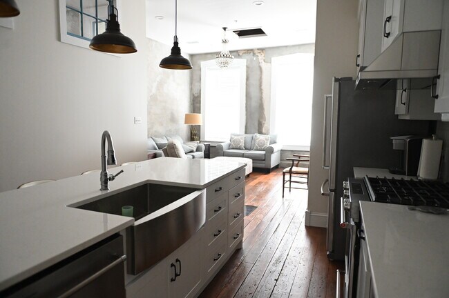 1207 Washington St unit 1207 B, Vicksburg, MS 39183 - photo 6