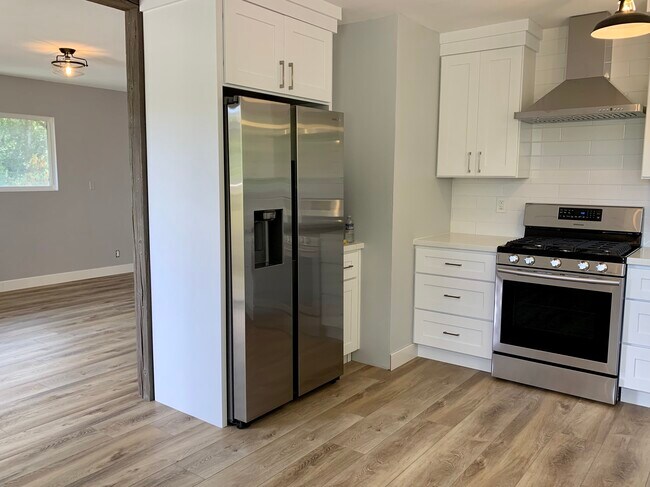 310 Laurel Way unit 2, Mill Valley, CA 94941 - photo 5