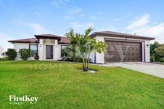 2712 38th St SW, Lehigh Acres, FL 33976