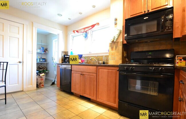 289 Foster St unit 1, Brighton, MA 02135 - photo 5