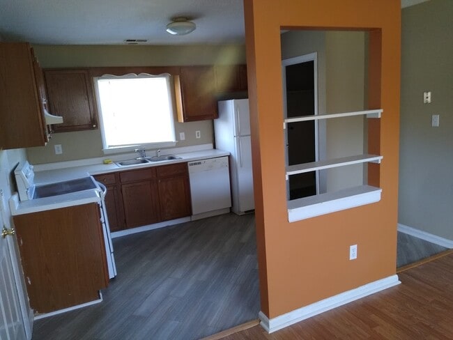 3099 Avon Rd, Greenville, NC 27858 - photo 3