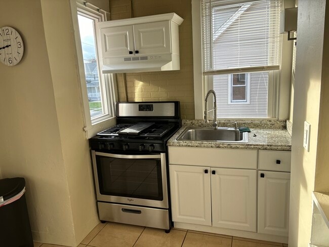 520 Cinnaminson Ave unit Apartment A, Palmyra, NJ 08065 - photo 7