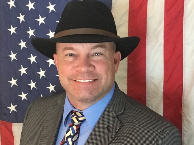 Agent Photo