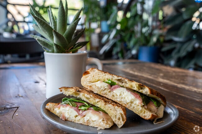 Mogul has plenty of great eateries within a ten minute drive from the neighborhood.