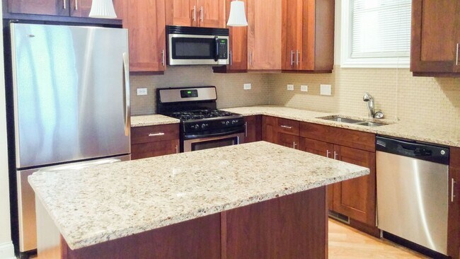 3247 N Seminary Ave unit 1, Chicago, IL 60657 - photo 6