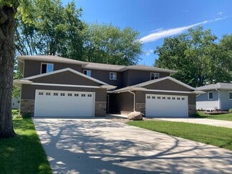 3509 Veralta Dr, Cedar Falls, IA 50613