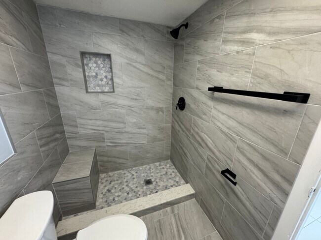 3633 Country Club Blvd unit 2 - Duplex, Cape Coral, FL 33904 - photo 7